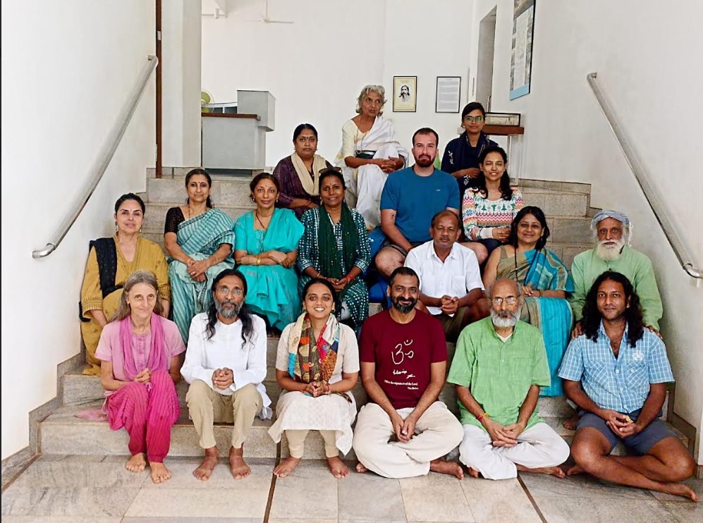 Members of the Vidyamandir community